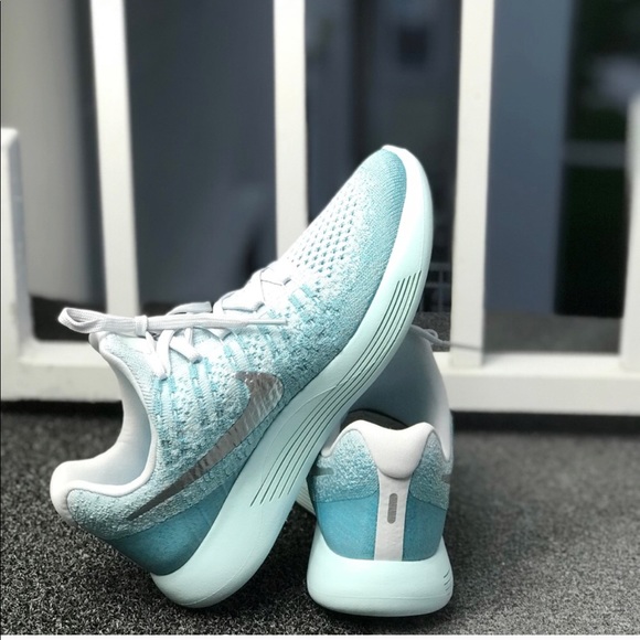 NWT Nike LunarEpic Low Flyknit 2 Glacier Blue WMNS - Picture 5 of 8